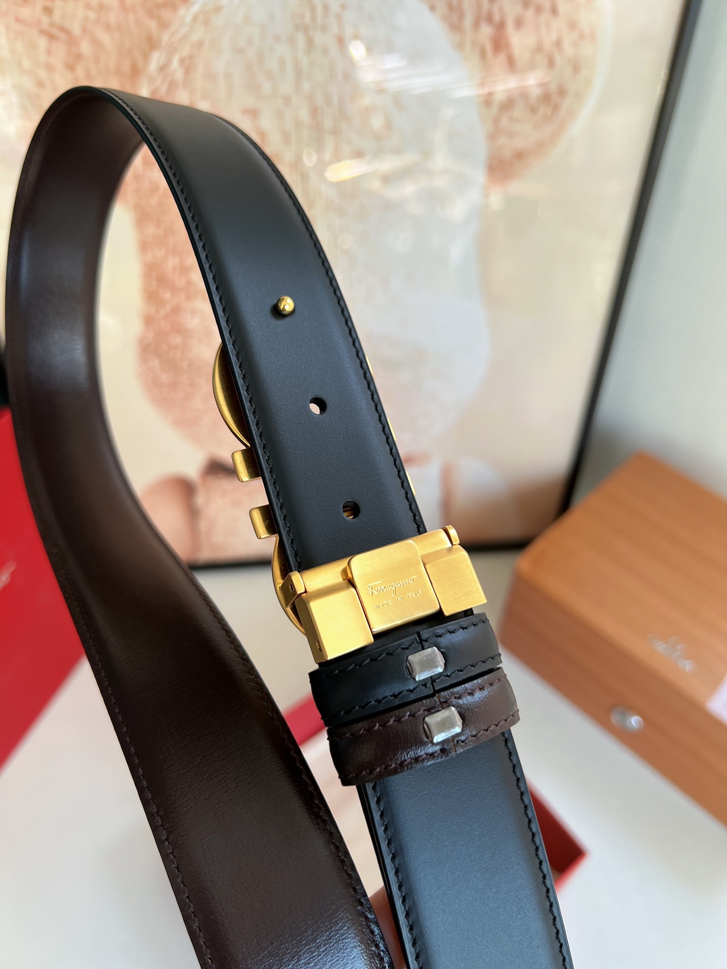 Ferragamo菲拉格慕男士3.5cm精品金属扣进口双面用头层牛皮腰带
