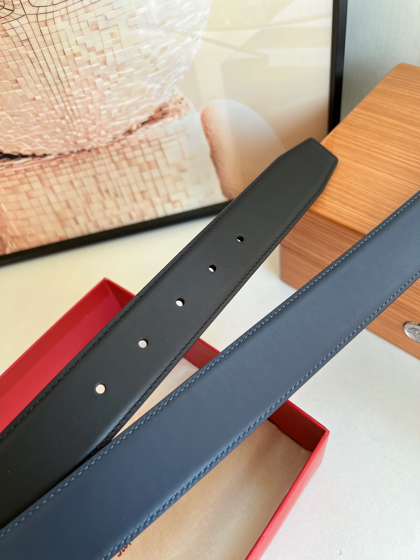 Ferragamo菲拉格慕男士3.5cm精品金属扣进口双面用头层牛皮腰带