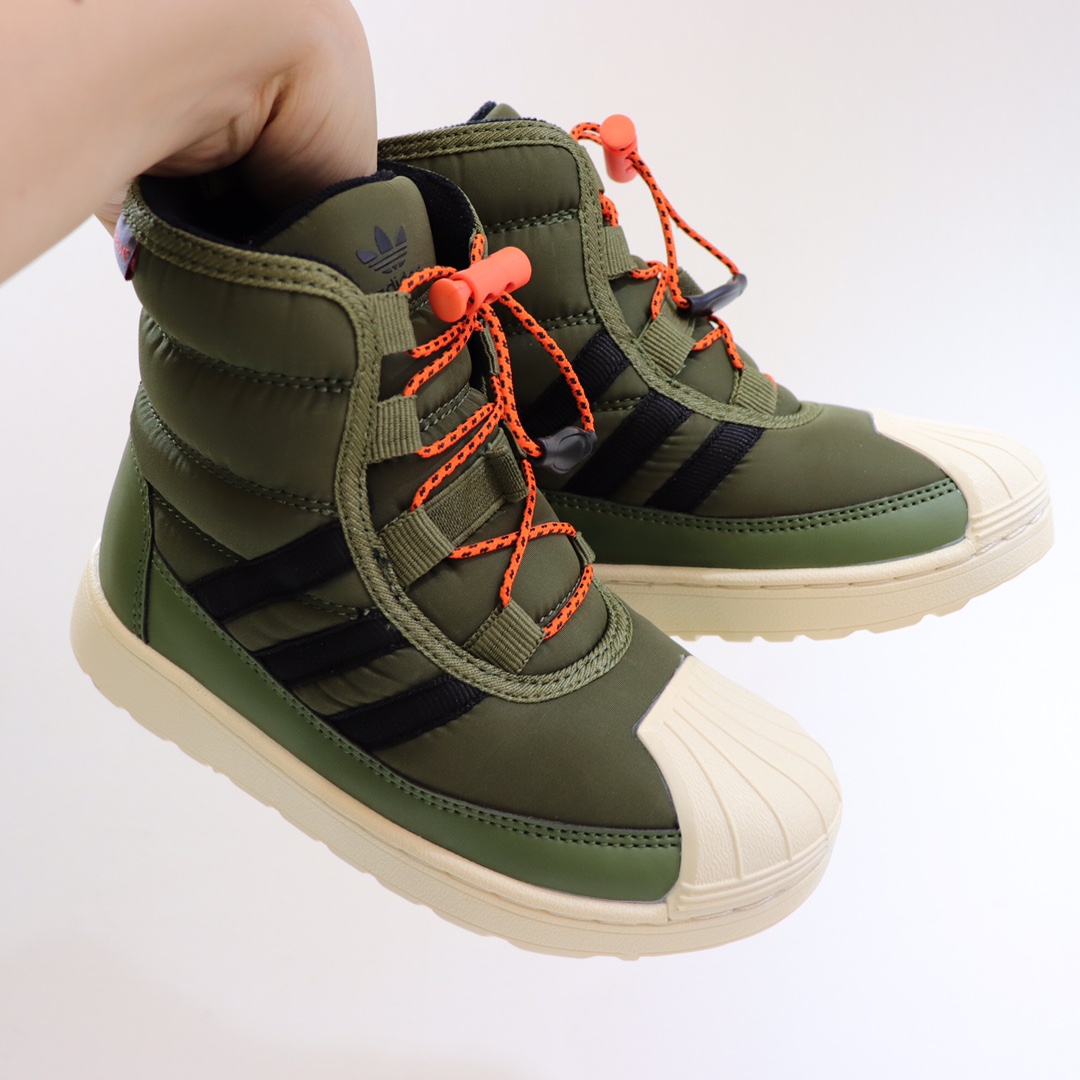 AD贝壳头高帮棉靴特 冷冬来袭！快把这双小棉鞋安排上！ 都说脚暖和了人也会暖和起来！这双鞋子还是那子又轻又暖的那种！上脚超级舒适！一直暖到脚脖子！冬天再也不怕冷了！-选品中心