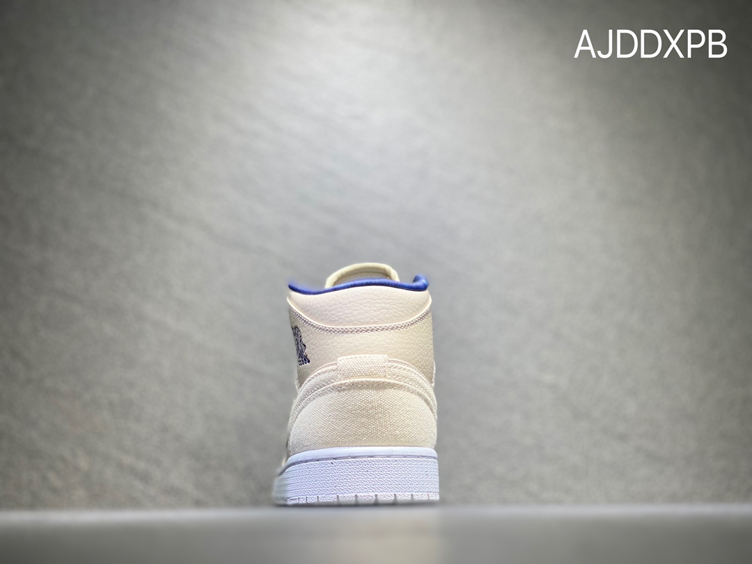 本地自取240 NIKE Air Jordan 1 mid乔丹中帮休闲板鞋 DM9126-104