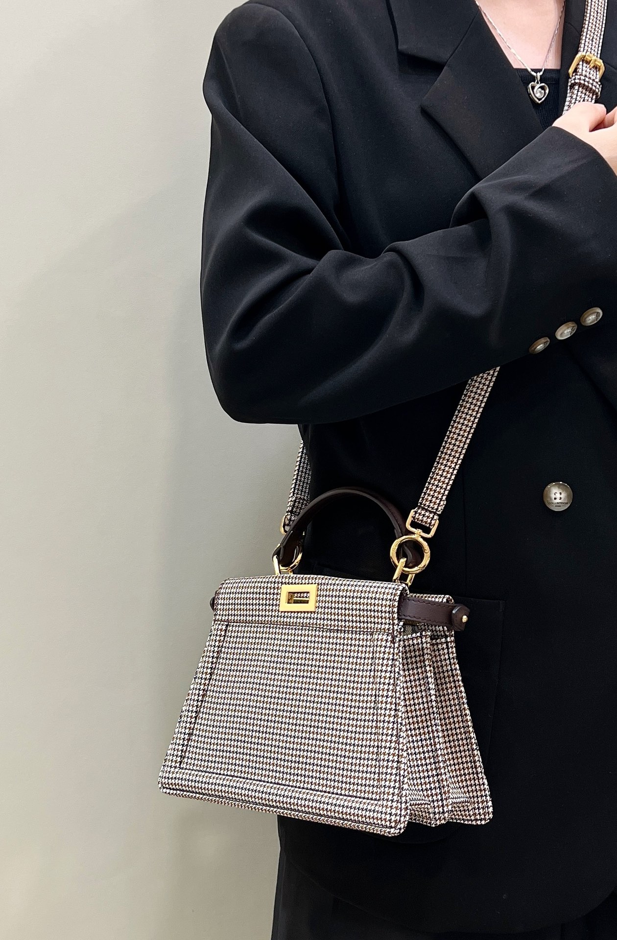 Fendi houndstooth peekaboo petit