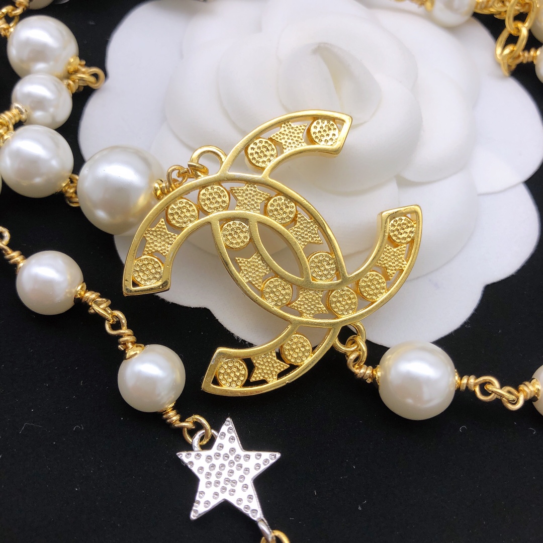 编号XXL0925
🌺星星珍珠长链 仙女颜值 名媛白富美必备单品重点百搭🌈项链 可以绕双层佩戴论配饰的搭