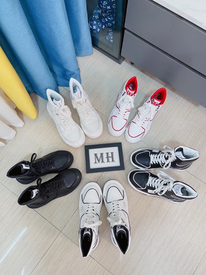 J5 Dolce & Gabbana 杜嘉班纳 官网高帮休闲、男鞋原单品质进口头层牛皮拼接搭配羊里论材料做工完胜市场所有版本最高品质出货 实物拍摄,面料进口凸显品牌独特魅力鞋带也是原版定制经典系带款鞋 上脚十分舒适 、码数36-46