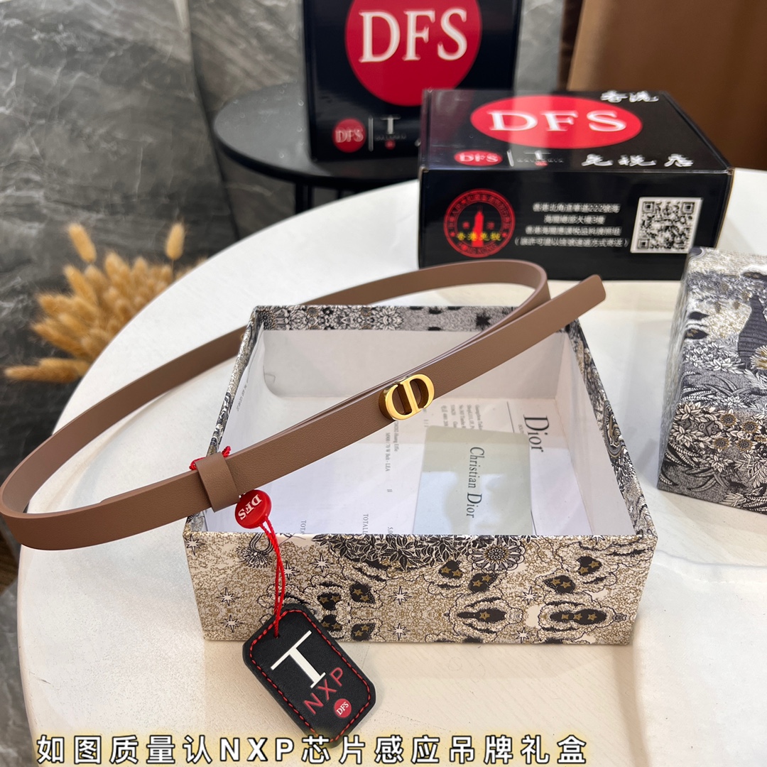 女款皮带 香港免税T礼盒女神CD五金 电镀抛光工艺 （迪奥）DIOR 彩色小牛皮 耐磨耐用性强
