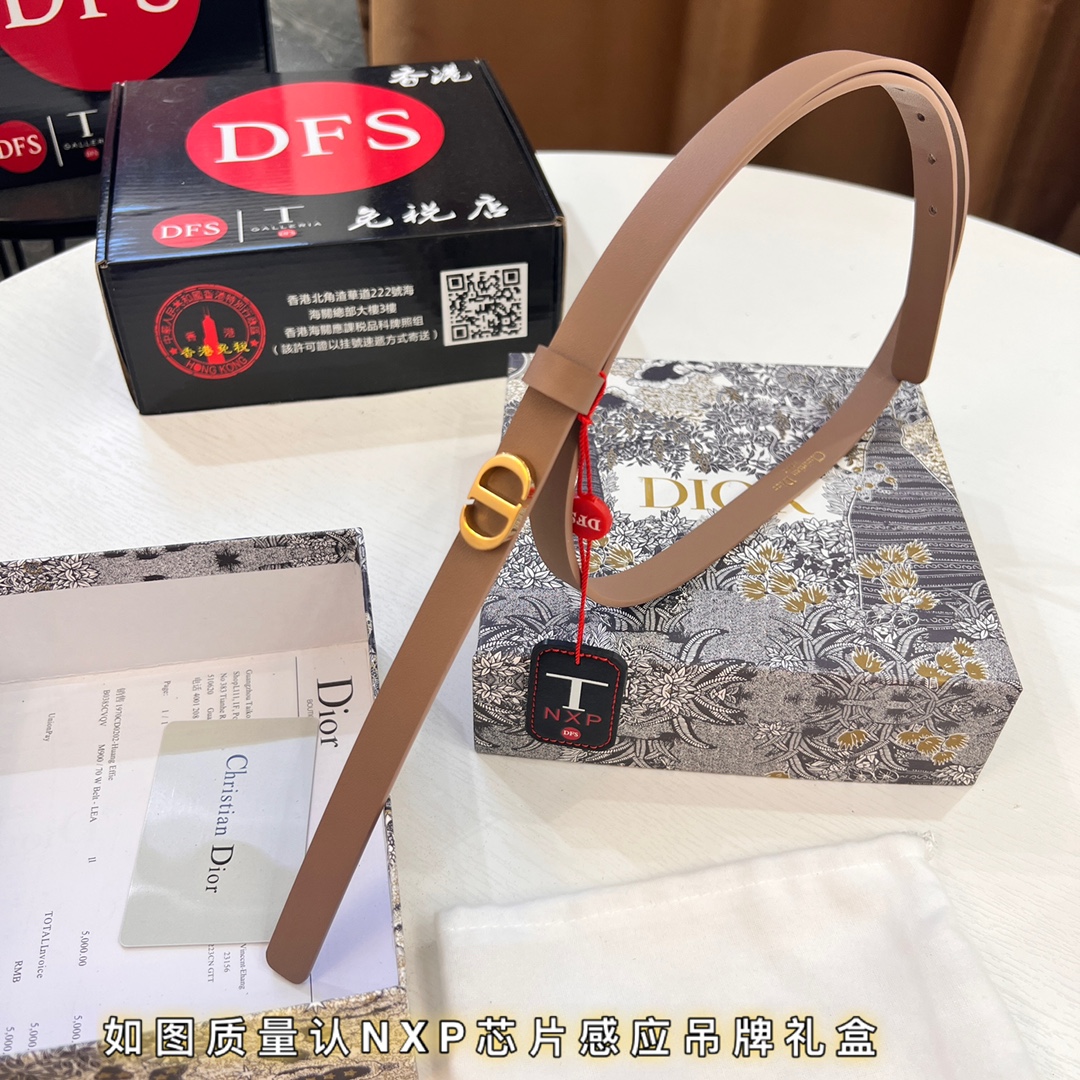 女款皮带 香港免税T礼盒女神CD五金 电镀抛光工艺 （迪奥）DIOR 彩色小牛皮 耐磨耐用性强