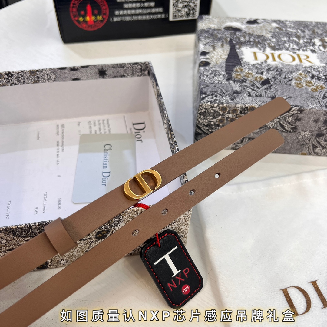 女款皮带 香港免税T礼盒女神CD五金 电镀抛光工艺 （迪奥）DIOR 彩色小牛皮 耐磨耐用性强