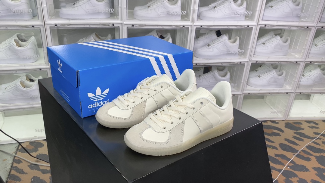 [Adidas Originals Series]Adidas Clover Originals BW Army German Training Serie