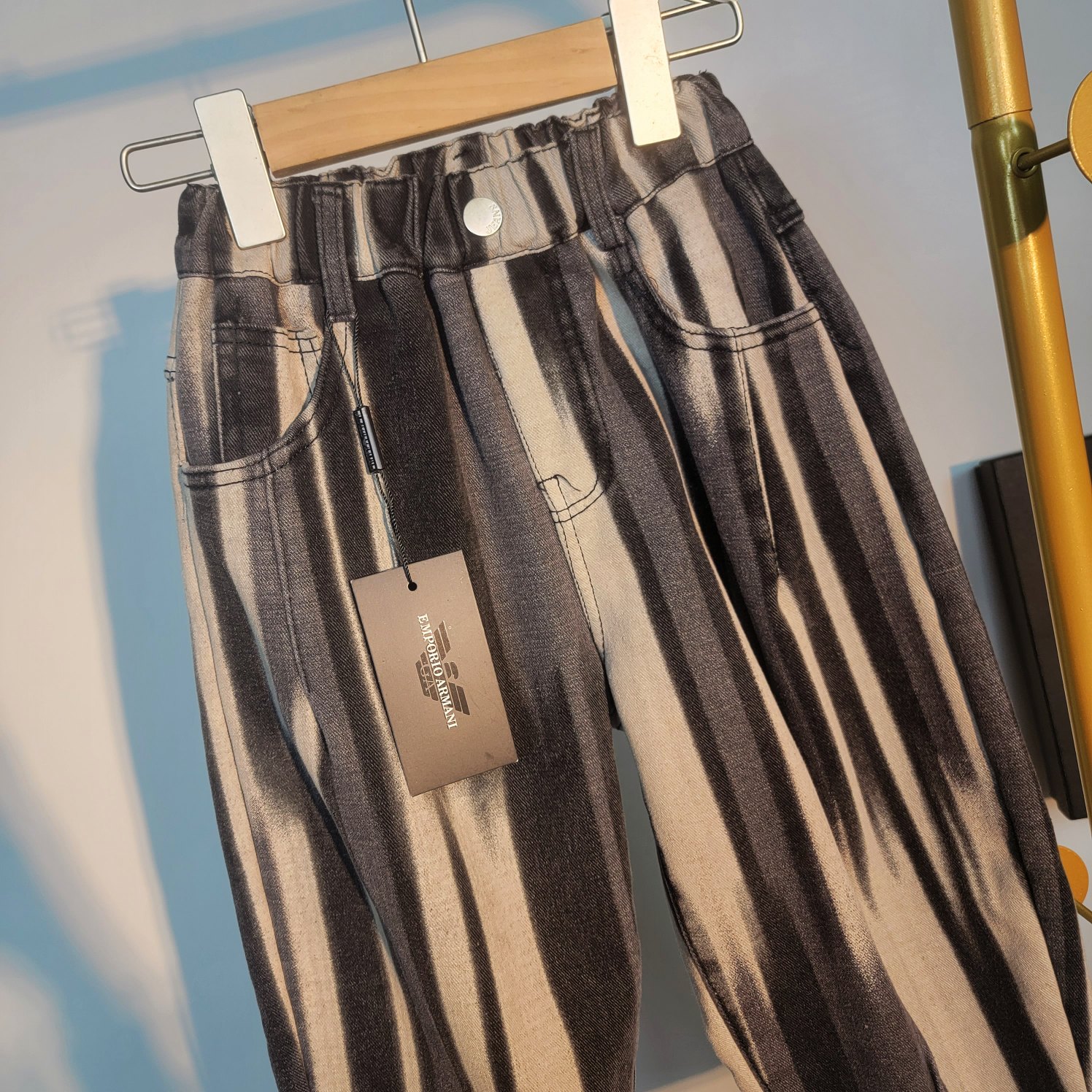 2022 Armani Amani Kids Jeans: High-End Velvet Pants with Matching Handbags. - 图片 3