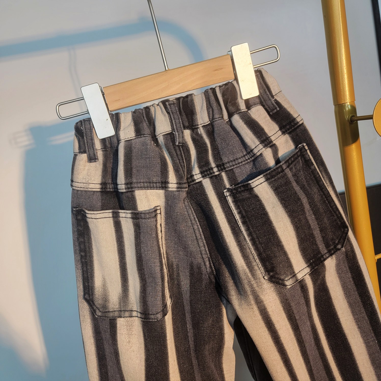 2022 Armani Amani Kids Jeans: High-End Velvet Pants with Matching Handbags. - 图片 7