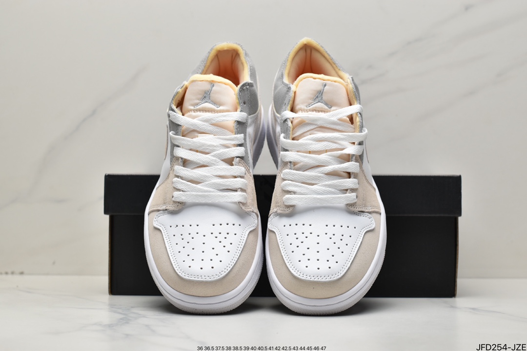 170 Air Jordan 1 Low ”White and Phantom” AJ1 乔1米白 复古文化休闲运动板鞋 DN1635-100