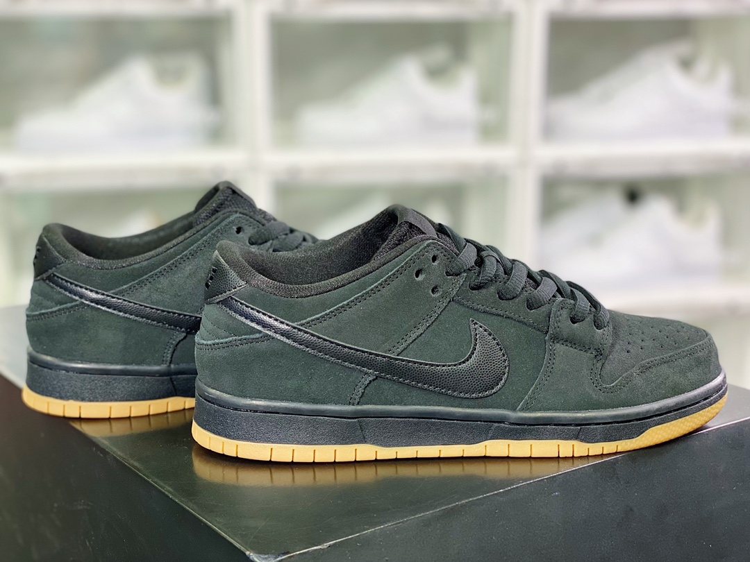 280 Lshod Wair x SB Dunk Low Pro”Black Gum”扣篮系列高帮819674-002