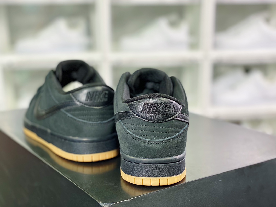 280 Lshod Wair x SB Dunk Low Pro”Black Gum”扣篮系列高帮819674-002