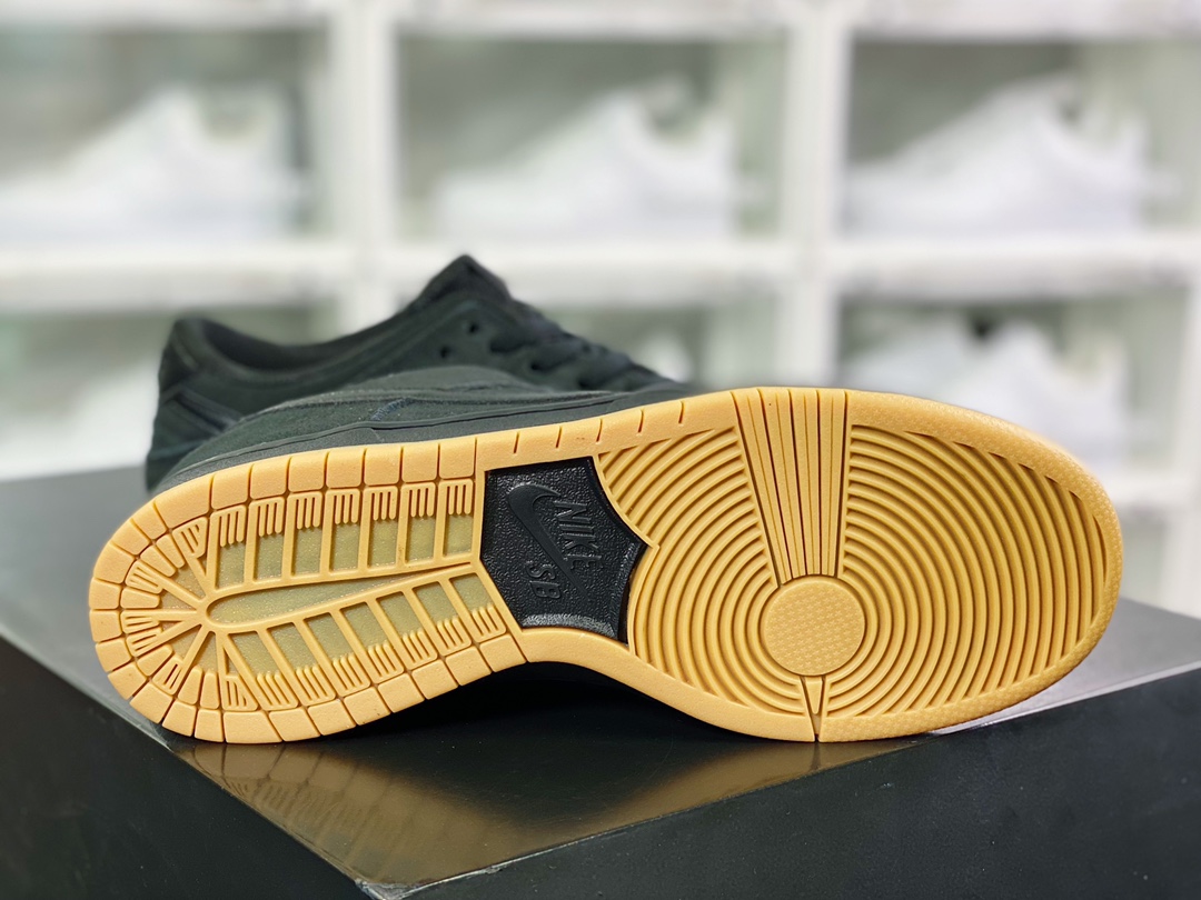 280 Lshod Wair x SB Dunk Low Pro”Black Gum”扣篮系列高帮819674-002