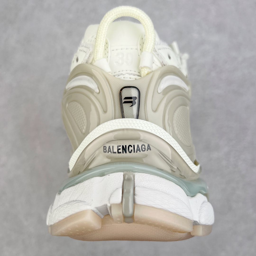 图片[8]-💰460 ＃VG零售版 BALENCIAGA Runner Sneaker 巴黎世家七代慢跑系列低帮复古野跑潮流运动鞋老爹鞋 尼龙和网布材质 磨损效果 鞋头边缘印有尺码 背面浮印尺码 外侧印有跑者徽标 鞋舌刺绣 Balenciaga 品牌标识 鞋跟背面 Balenciaga品牌标识 材质采用65%聚氨酯、35%聚酯纤维 全新 Runner 鞋型轮廓借鉴于 2000 年初的复古线条 搭载大网眼面料制成鞋面基础，由粉色、白色尼龍与橡胶质地覆盖鞋面诠释线条感 当中透过几道手缝线与折损痕更是精准的掌握历经时间淬炼的破旧痕迹 延续其手法至鞋领、鞋跟、鞋带、中底等部分均饰有破损及脏污之貌 尤其是鞋领处与鞋带孔眼条更是采用不规则做旧技术将内容物泡棉随机露出 尺码：35 36 37 38 39 40 41 42 43 44 45 46 编码：by5936030-运动鞋