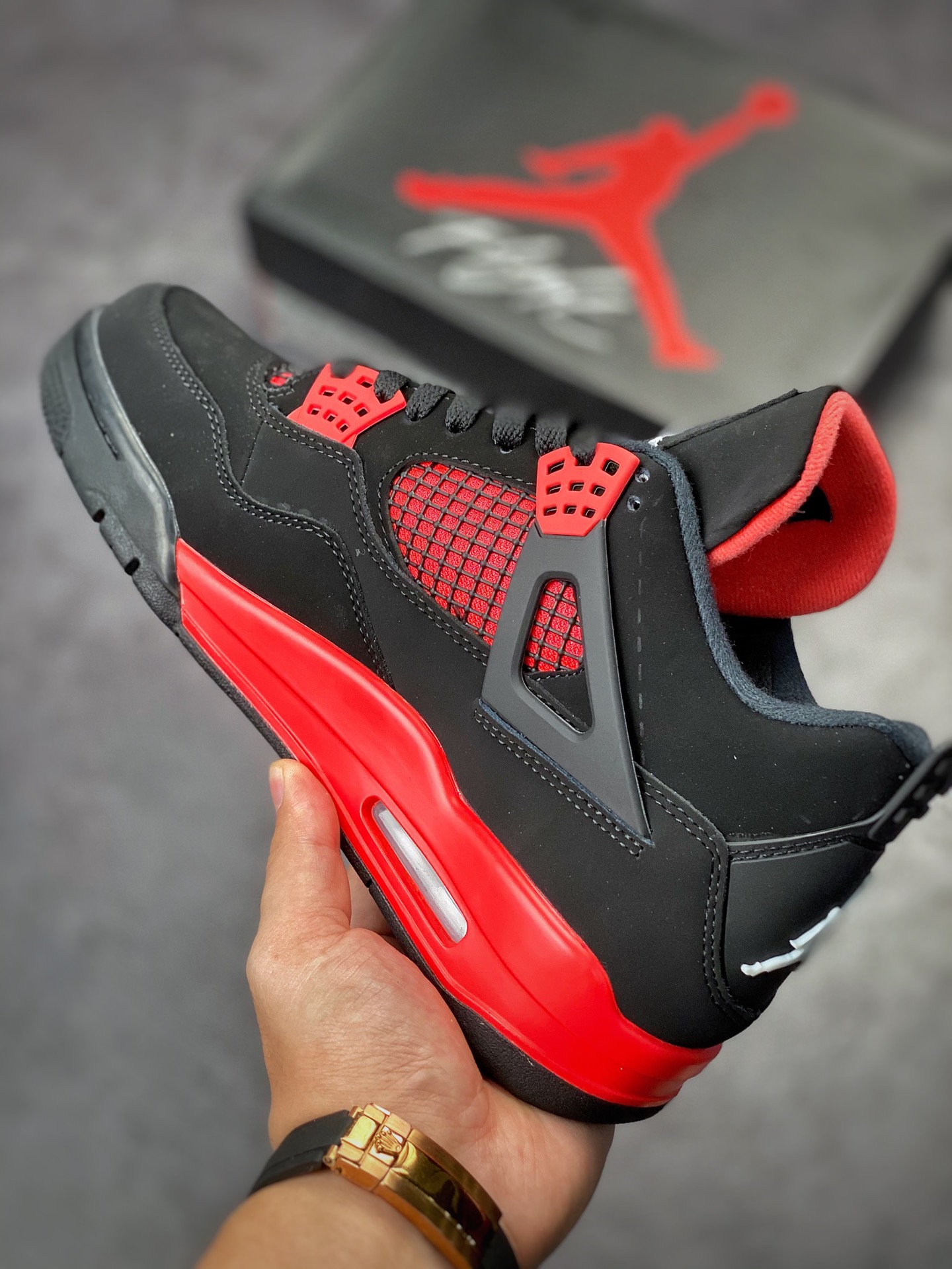 300 Air Jordan 4 Retro “Red Thunder” 黑红 CT8527-016