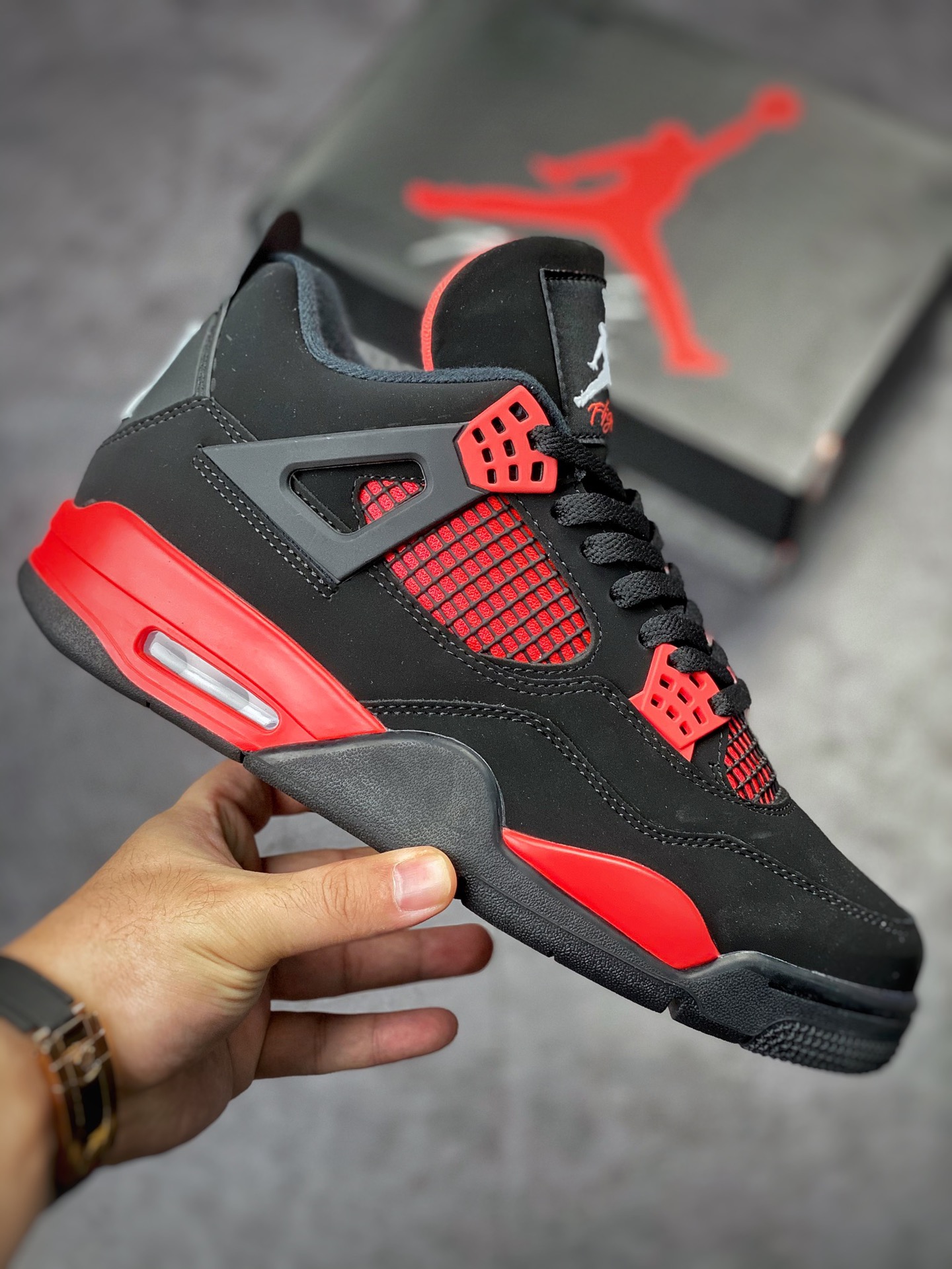 300 Air Jordan 4 Retro “Red Thunder” 黑红 CT8527-016