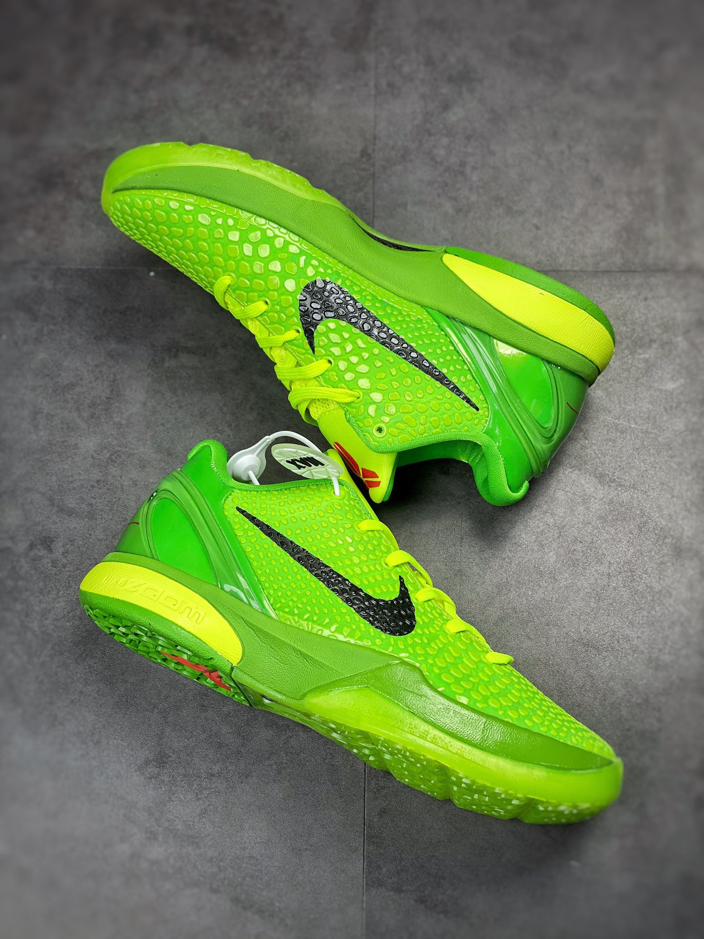 300 Nike Zoom Kobe VI Protro ZK6 “Green Apple”青峰侠 CW2190-300