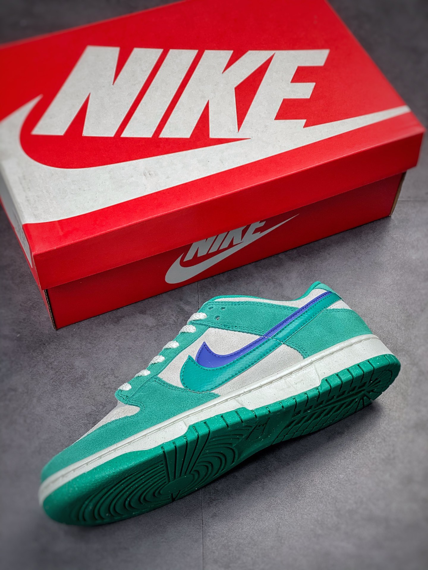 280 Nike SB Dunk Low ”85 Green Blue” 麂皮帆白绿蓝双钩 DO9457-101