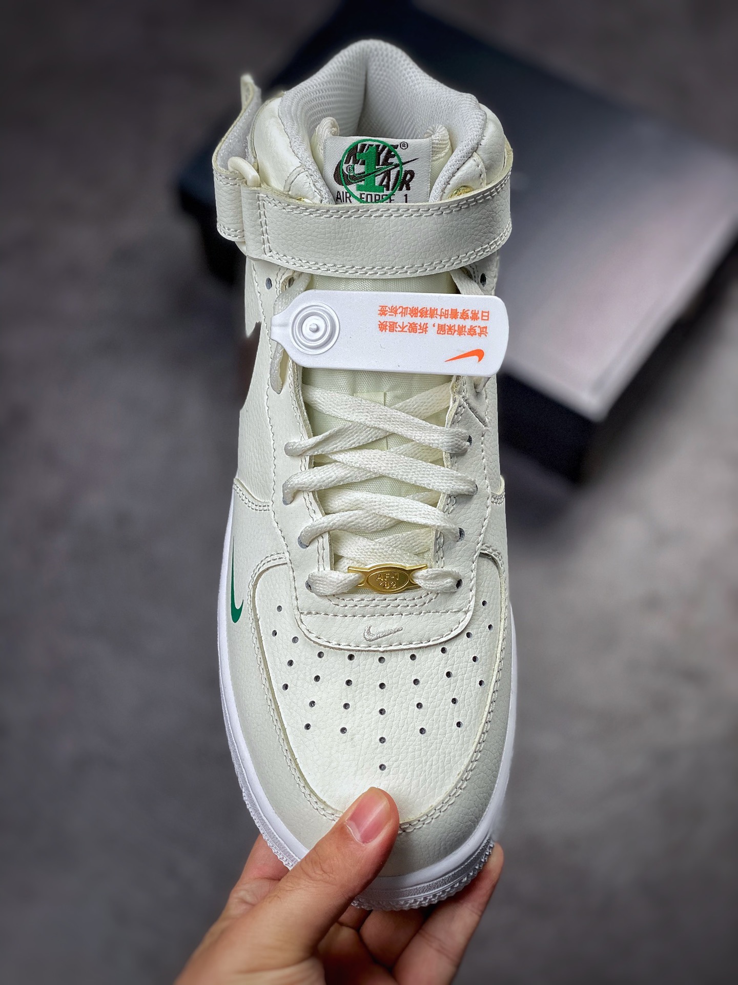 210 Nike Air Force 1 Mid 40周年白绿黑中帮 DR9513-100