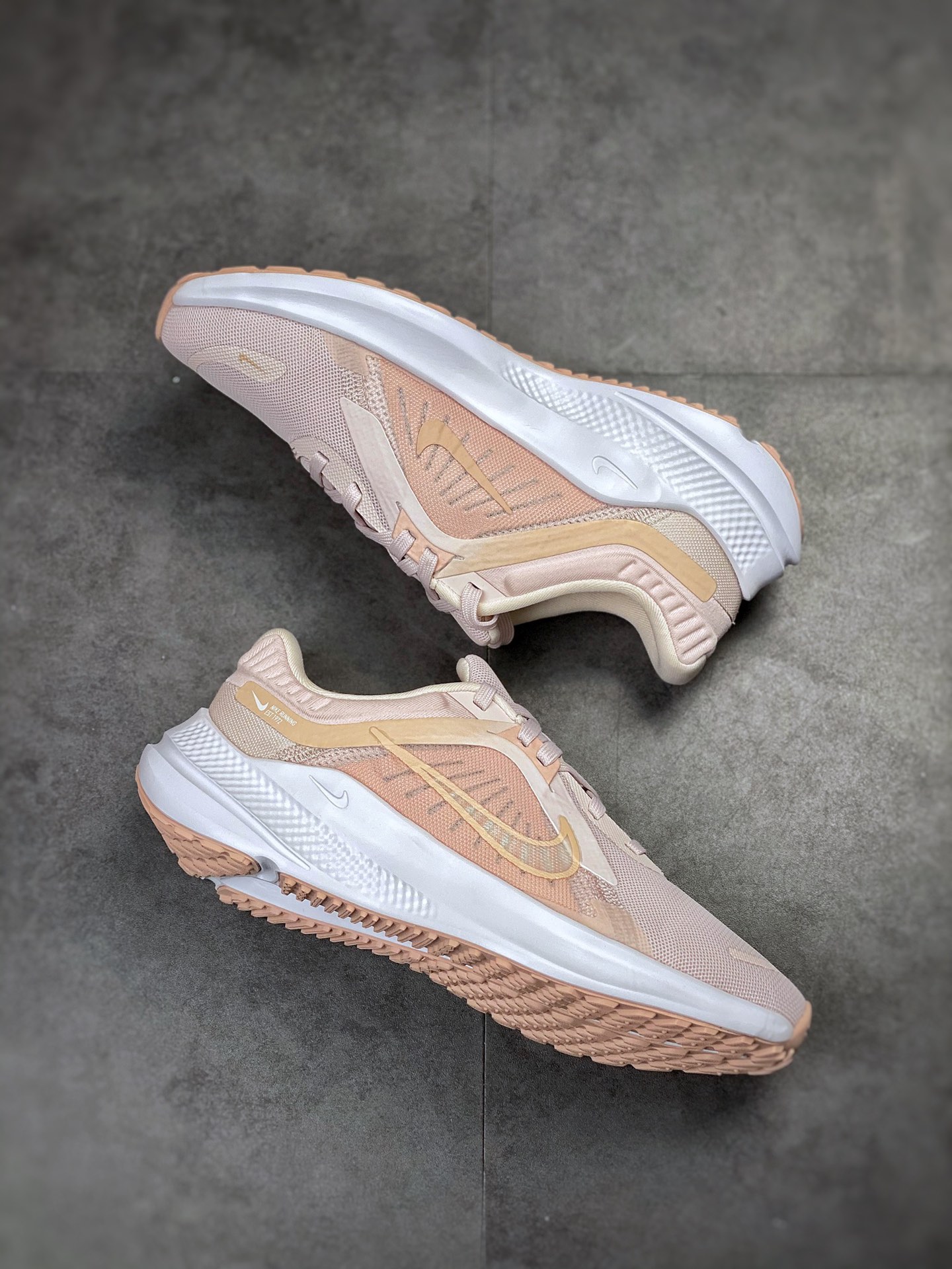 180 Nike Quest 5极速5代 网面透气 时尚休闲跑步鞋 DD9291-600