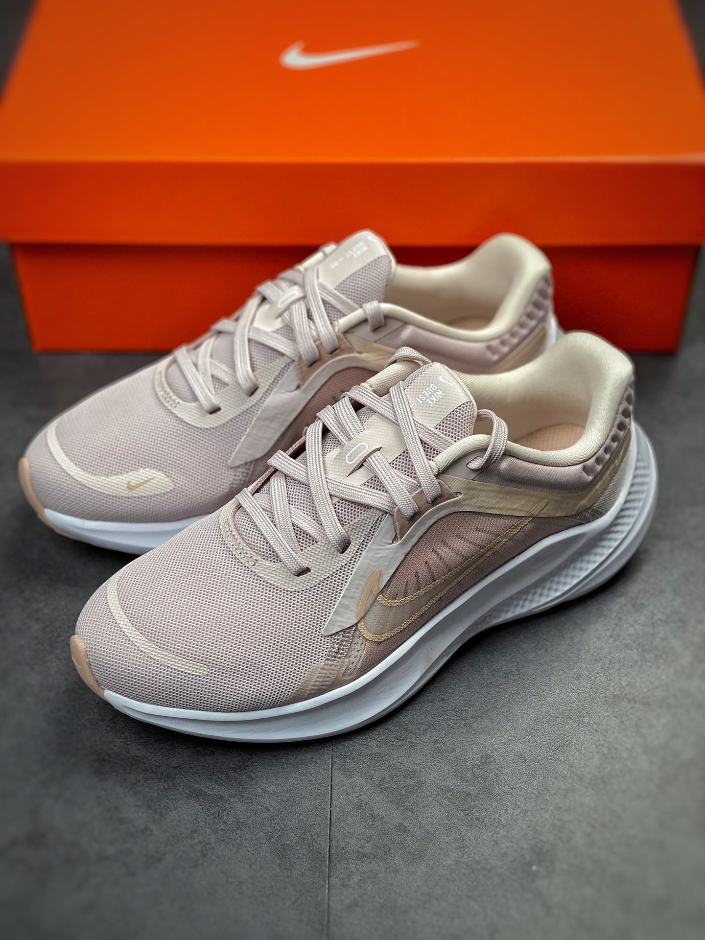 180 Nike Quest 5极速5代 网面透气 时尚休闲跑步鞋 DD9291-600