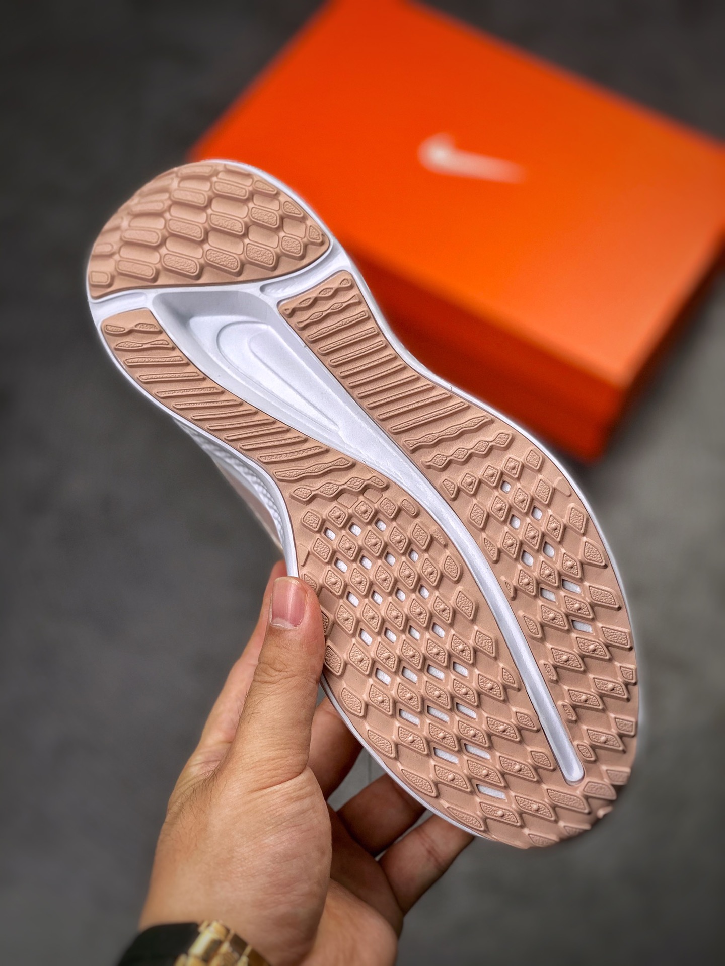 180 Nike Quest 5极速5代 网面透气 时尚休闲跑步鞋 DD9291-600