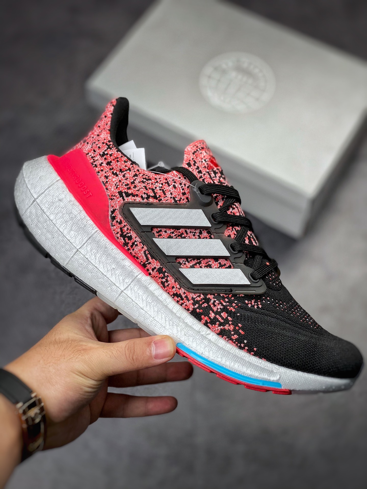 Adidas Ultra Boost 8.0 black red IE1693