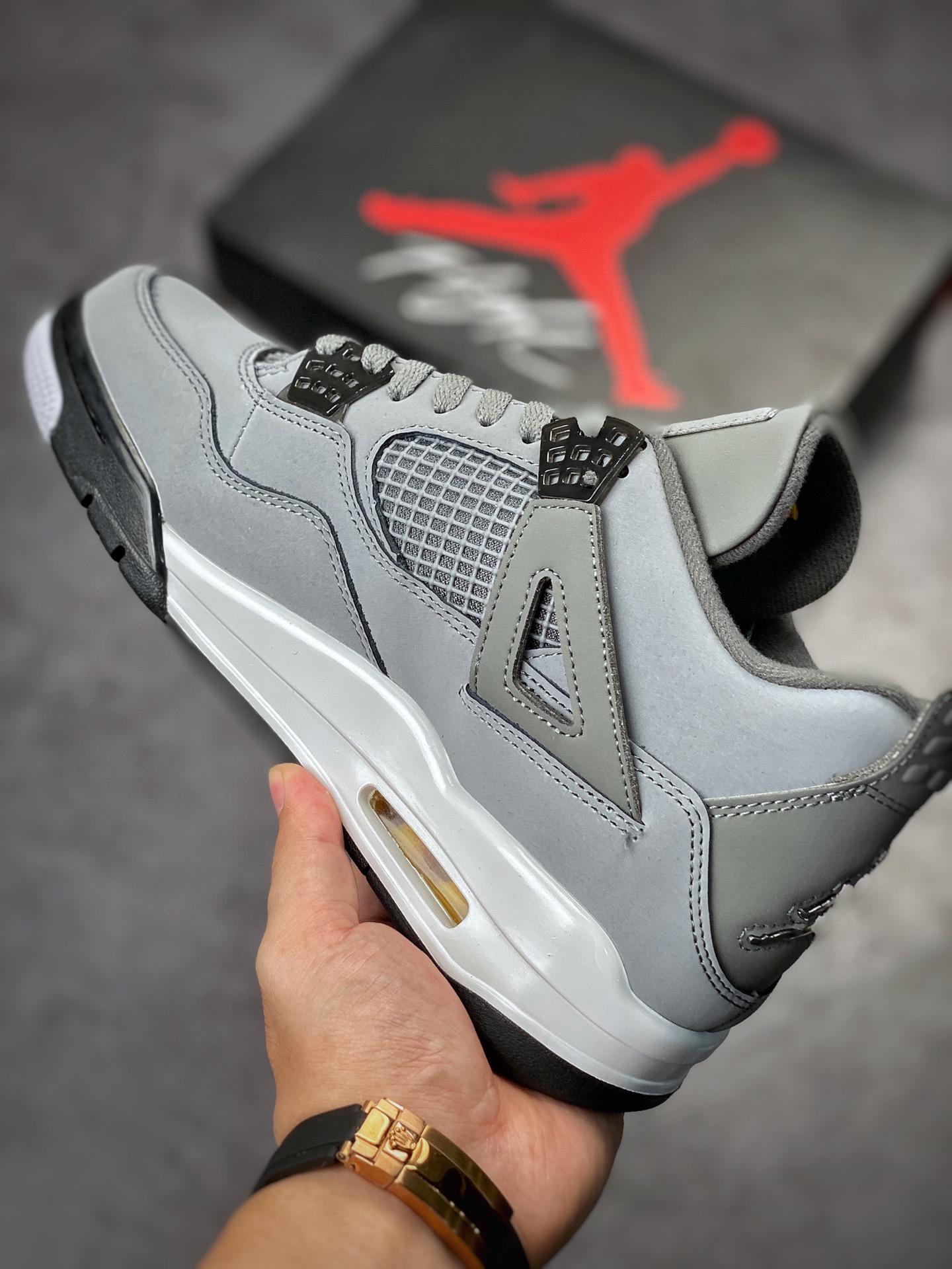 300 Air Jordan 4 Retro “Cool Grey” 酷灰 308497-007