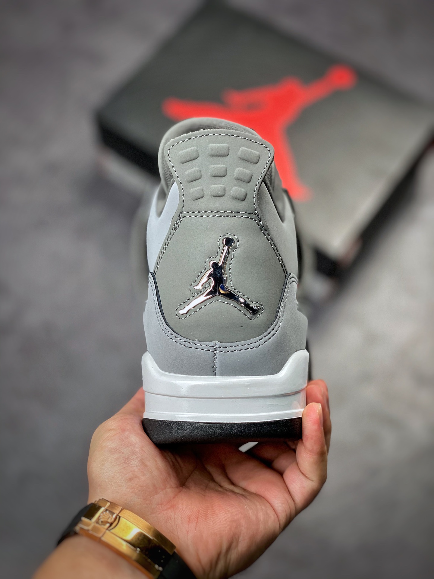 300 Air Jordan 4 Retro “Cool Grey” 酷灰 308497-007