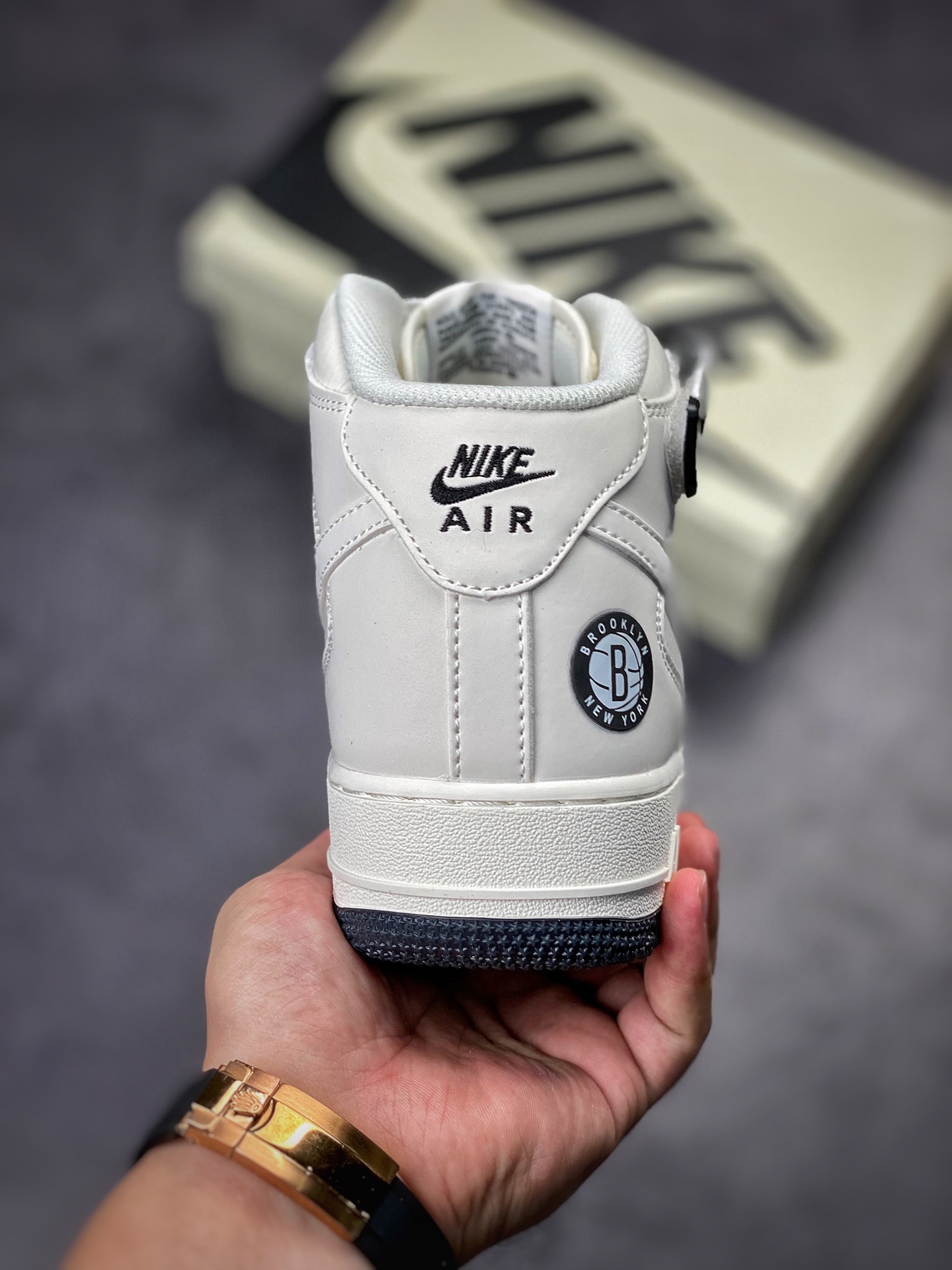 270 Nike Air Force 1 Mid 串标白黑小钩 NT2969-013