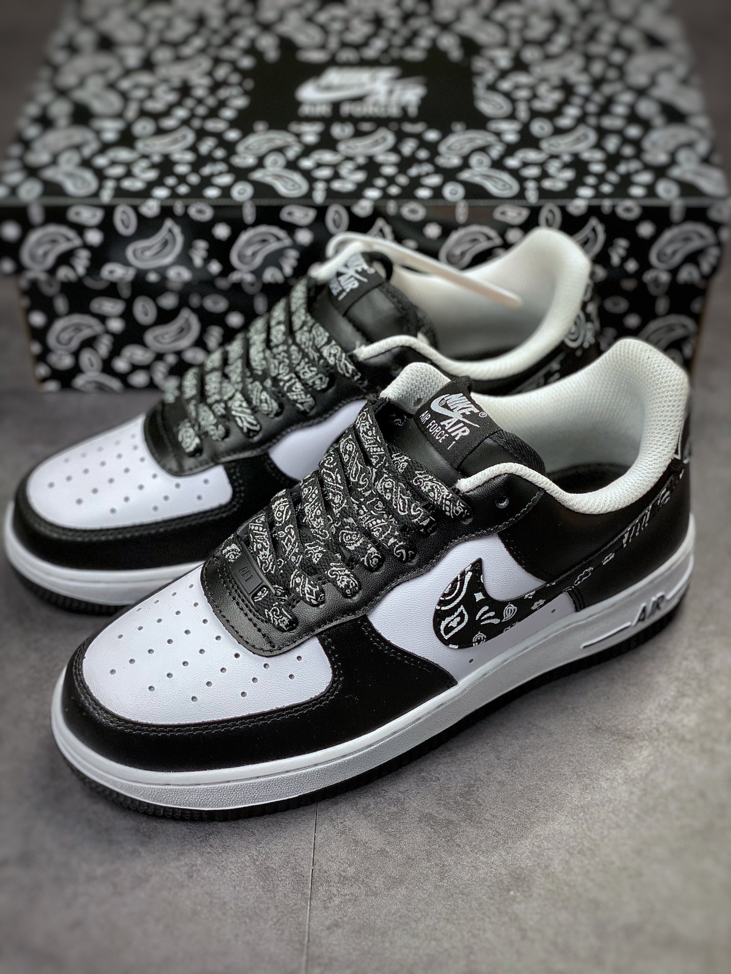 210 Nike Air Force 1 Low 07 黑白腰果花 XM6389-316