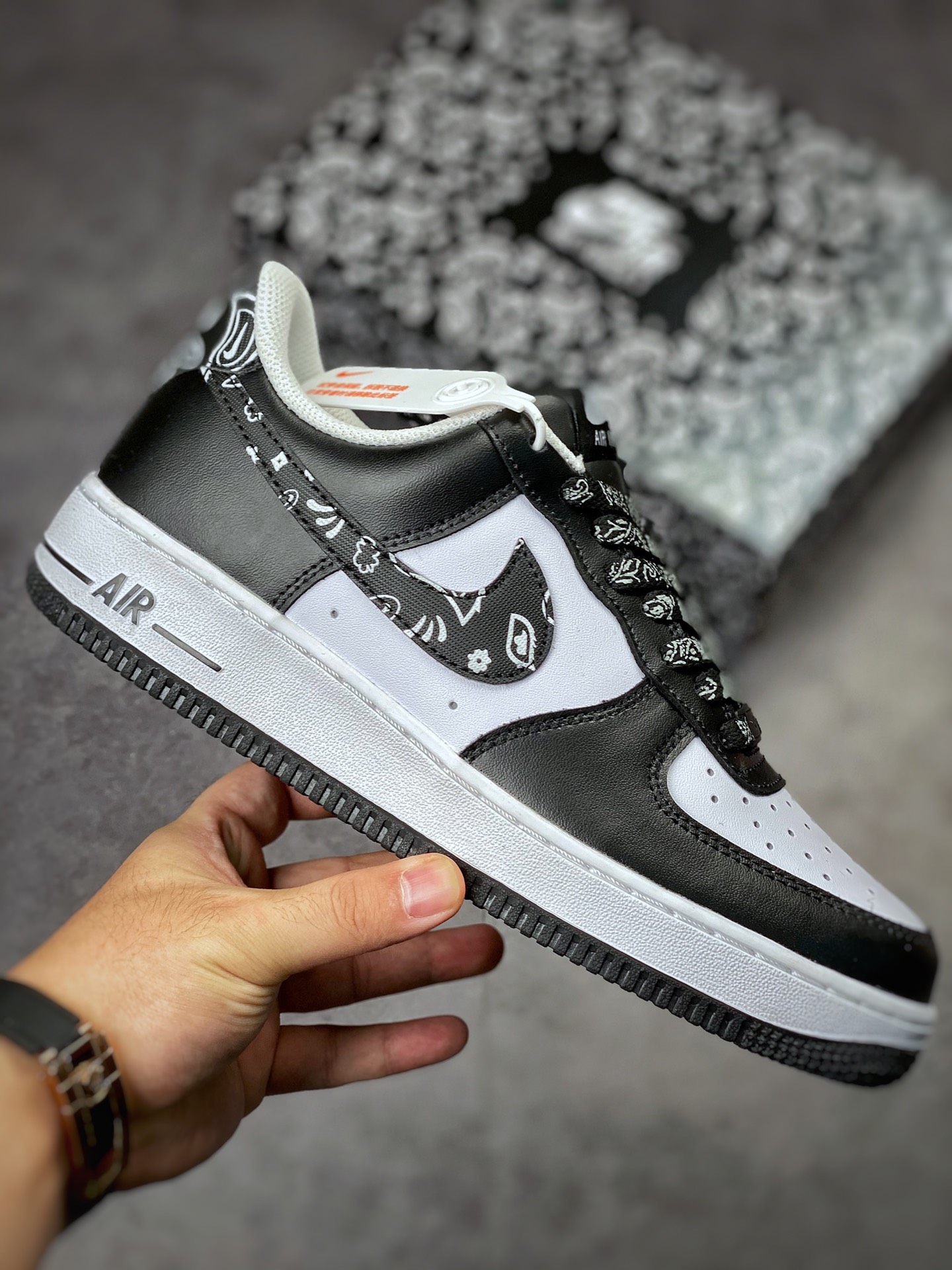 210 Nike Air Force 1 Low 07 黑白腰果花 XM6389-316