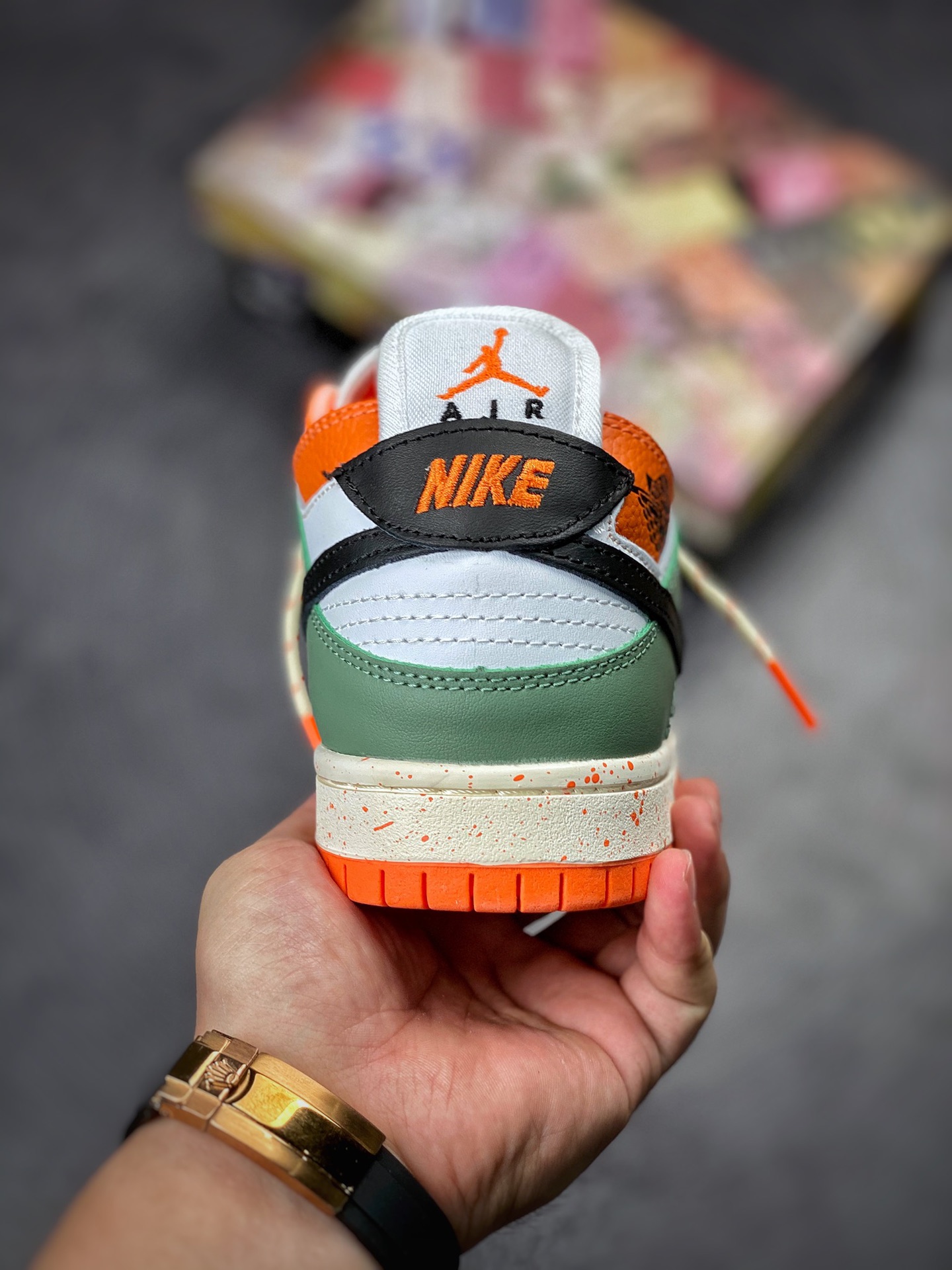 200 Nike Dunk SB 巴黎时装周走秀款 BQ6817-035