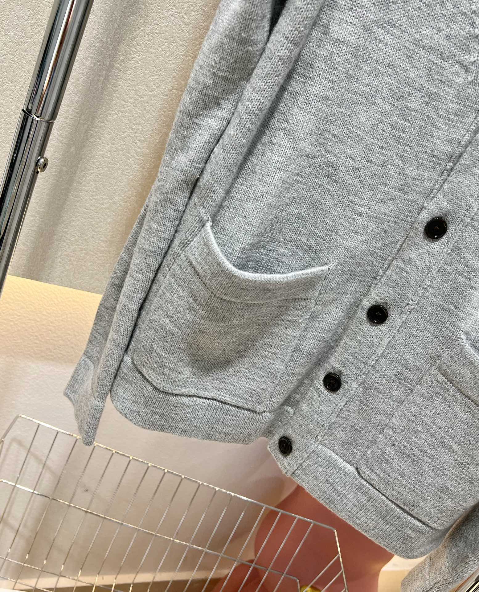 2022D🏠迪奥银标刺绣字母V领开衫 🛒毛衣