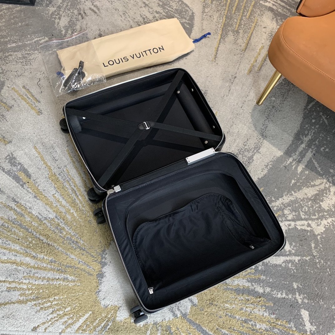 Louis Vuitton Horizon 20-inch Cabin Luggage, Damier Graphite, Aluminum Handle 9 i1666504107 1041 7