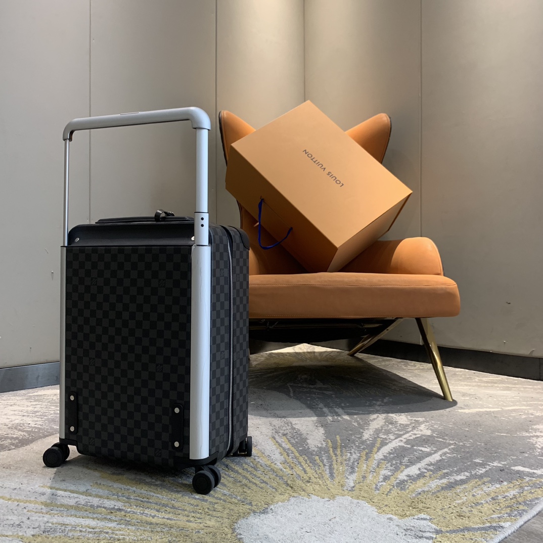 Louis Vuitton Horizon 20-inch Cabin Luggage, Damier Graphite, Aluminum Handle 4 i1666504107 8374 0