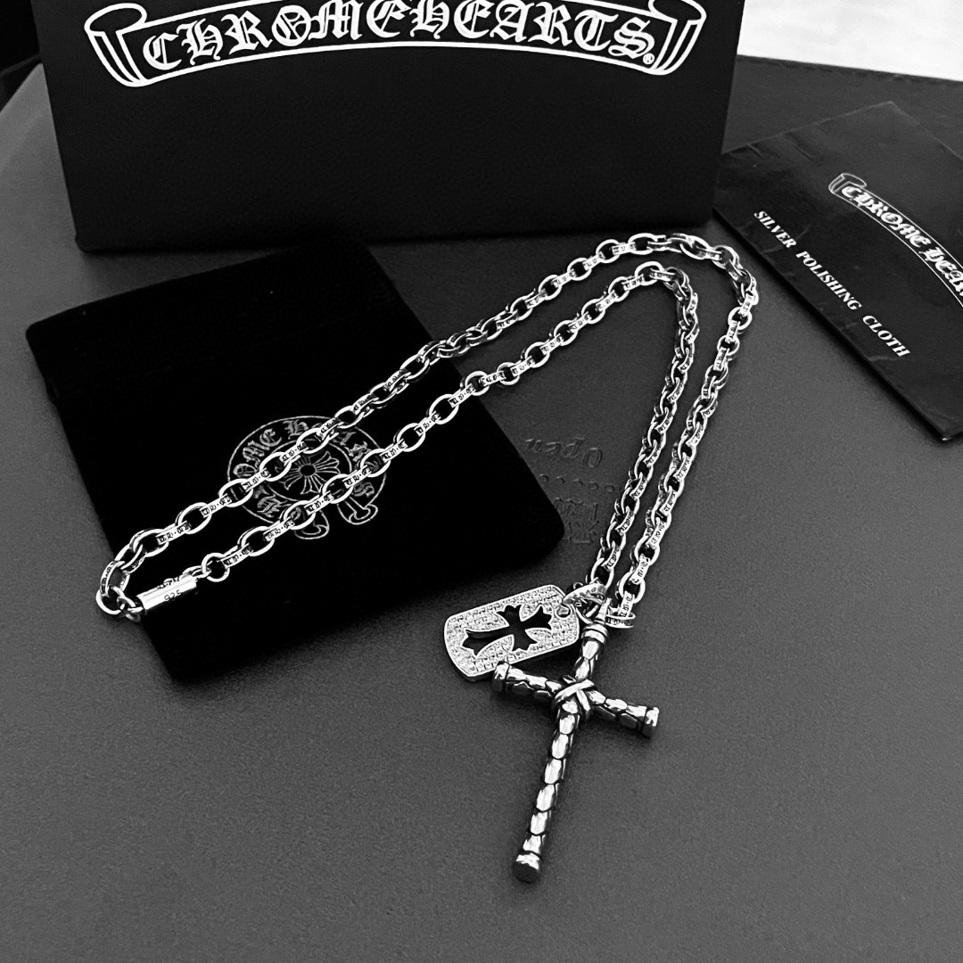 Chrome Hearts Jewelry Necklaces & Pendants Set With Diamonds Unisex Vintage