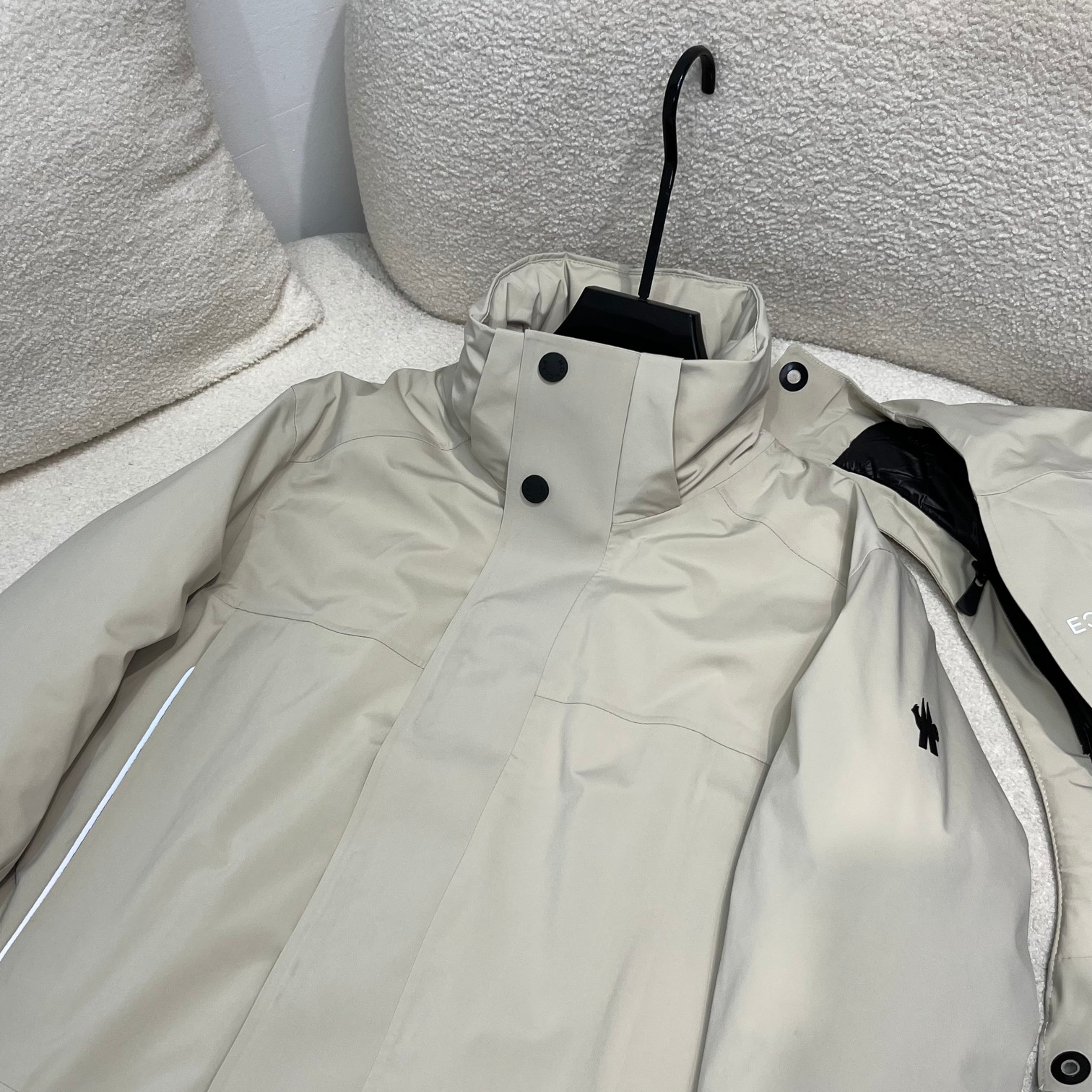 M*cler 蒙口 22Fw 多功能纯色冲锋衣户外防风防水连帽羽绒外套