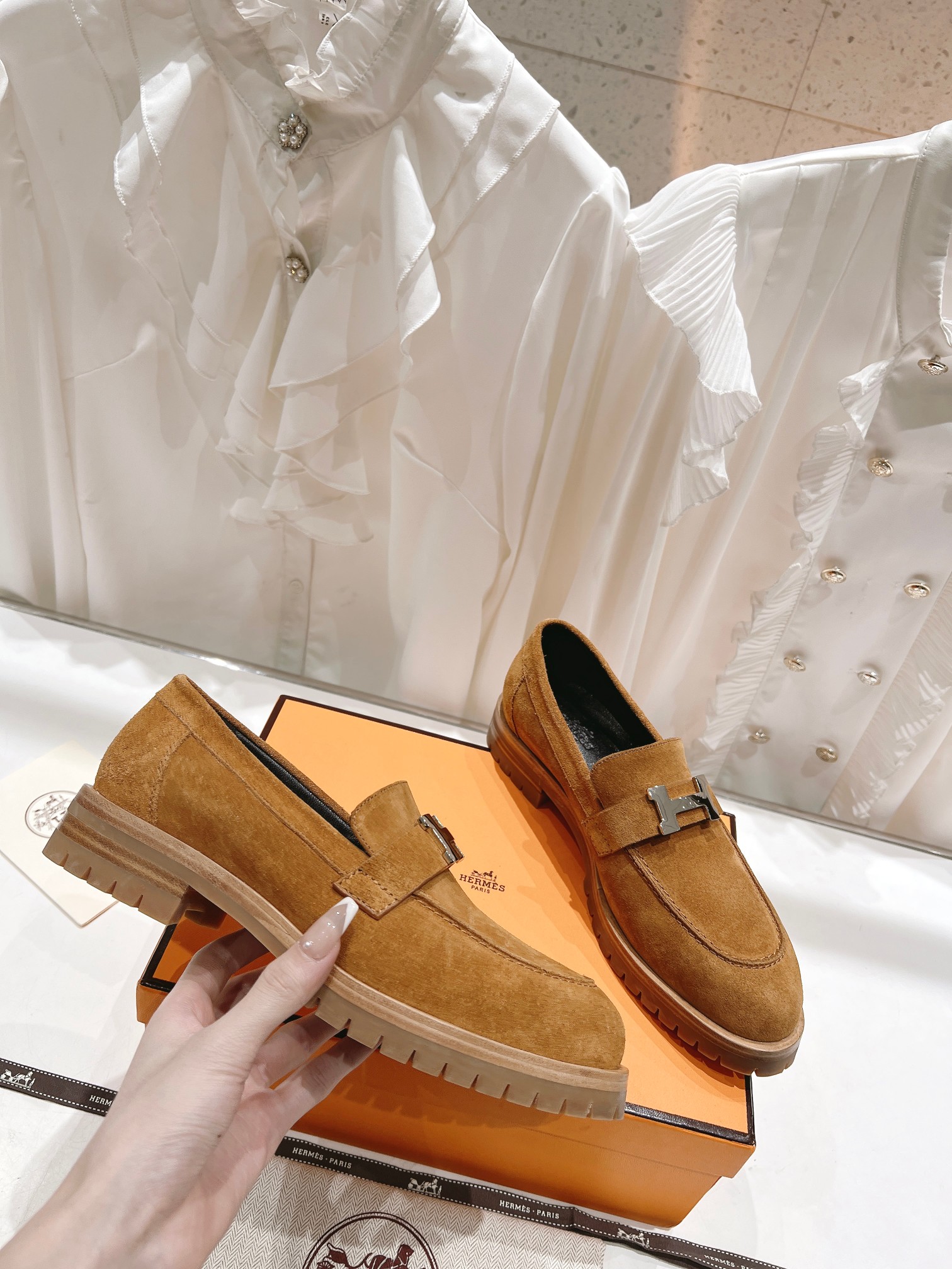 高版本 🆕Herme…s fw22 new arrival～H家新款kelly扣乐福鞋鞋型很好看，见到到