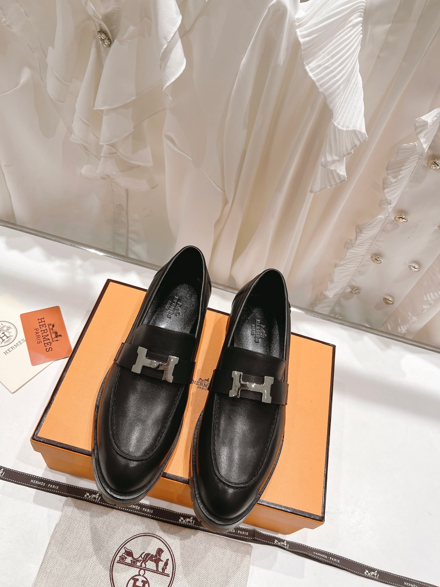 高版本 🆕Herme…s fw22 new arrival～H家新款kelly扣乐福鞋鞋型很好看，见到到