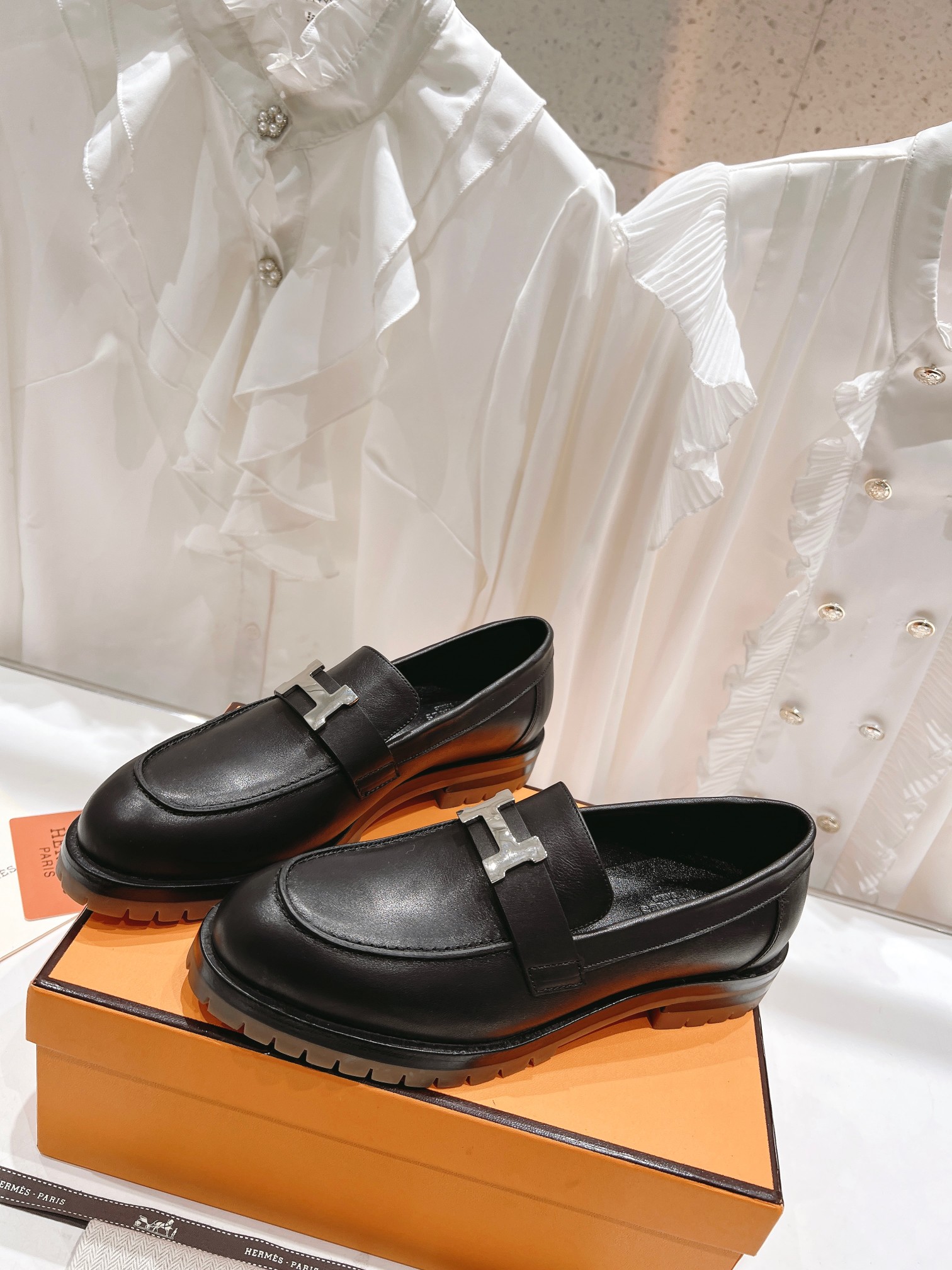 高版本 🆕Herme…s fw22 new arrival～H家新款kelly扣乐福鞋鞋型很好看，见到到