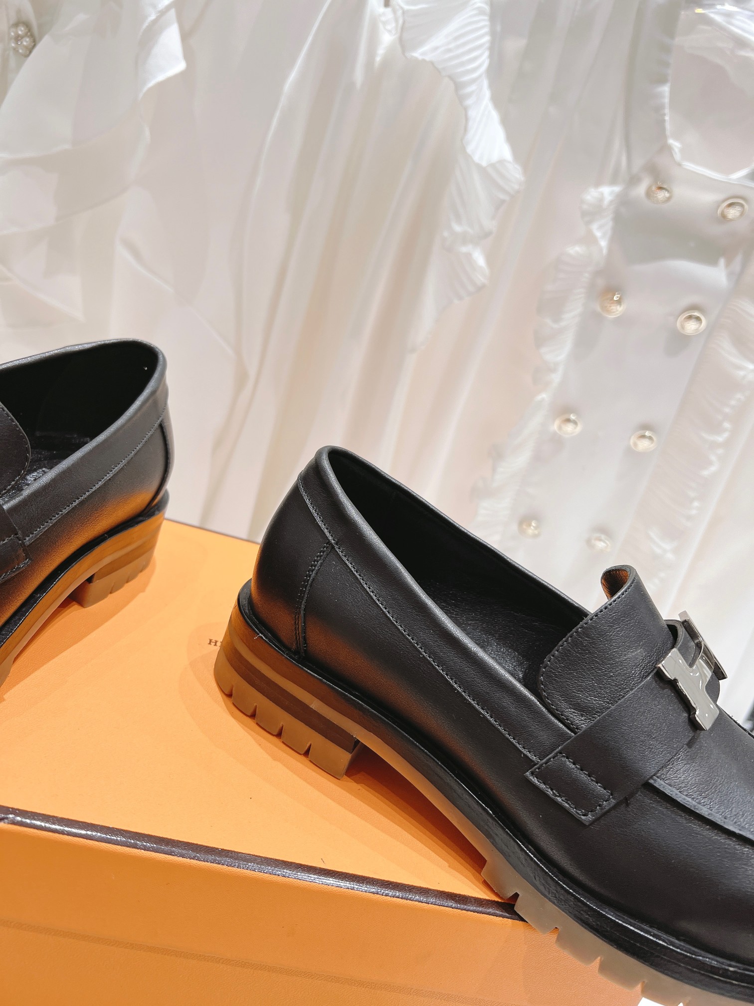 高版本 🆕Herme…s fw22 new arrival～H家新款kelly扣乐福鞋鞋型很好看，见到到