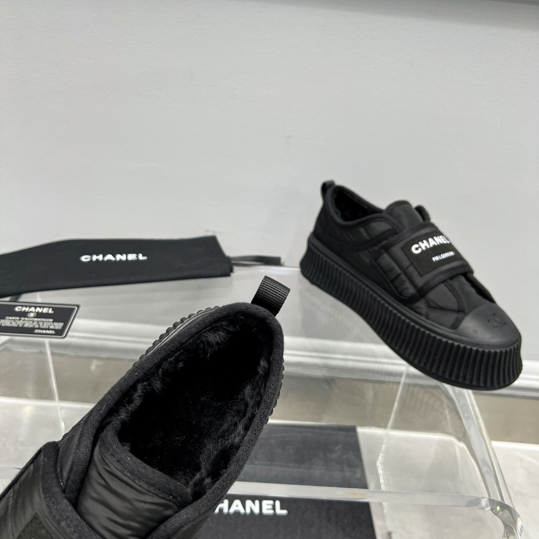 Chanel 2023 Cruise Collection Black Bread Shoes - Lightweight Comfort 6 i1666608956 1715 5