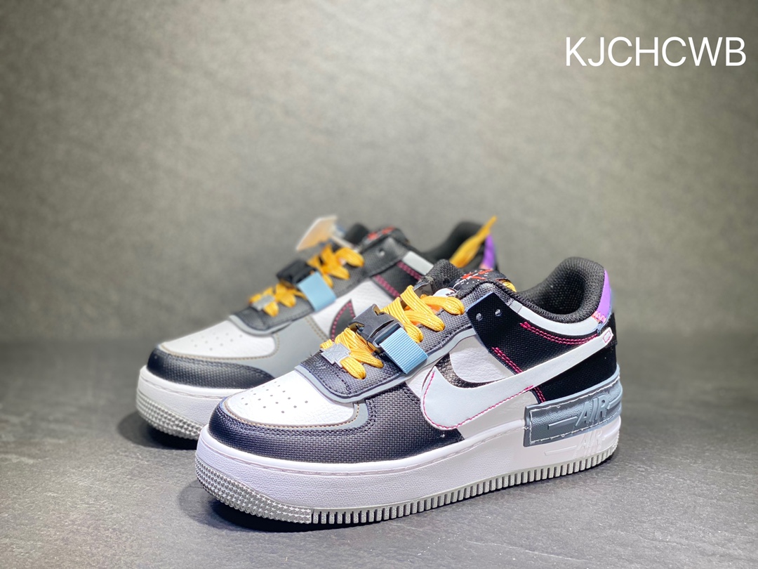 180 Nike Air Force 1 空军一号 DC2542-001