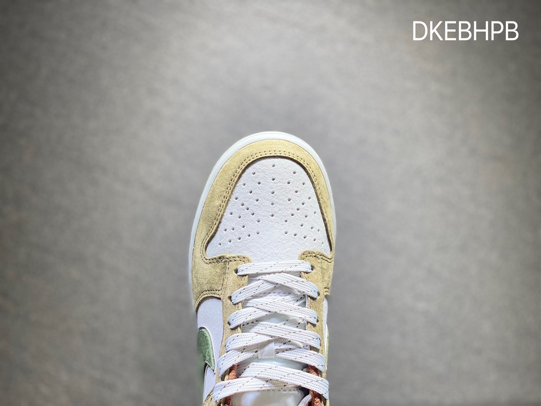 320 Nike SB dunk Low 低帮休闲运动滑板板鞋 FF0918-016