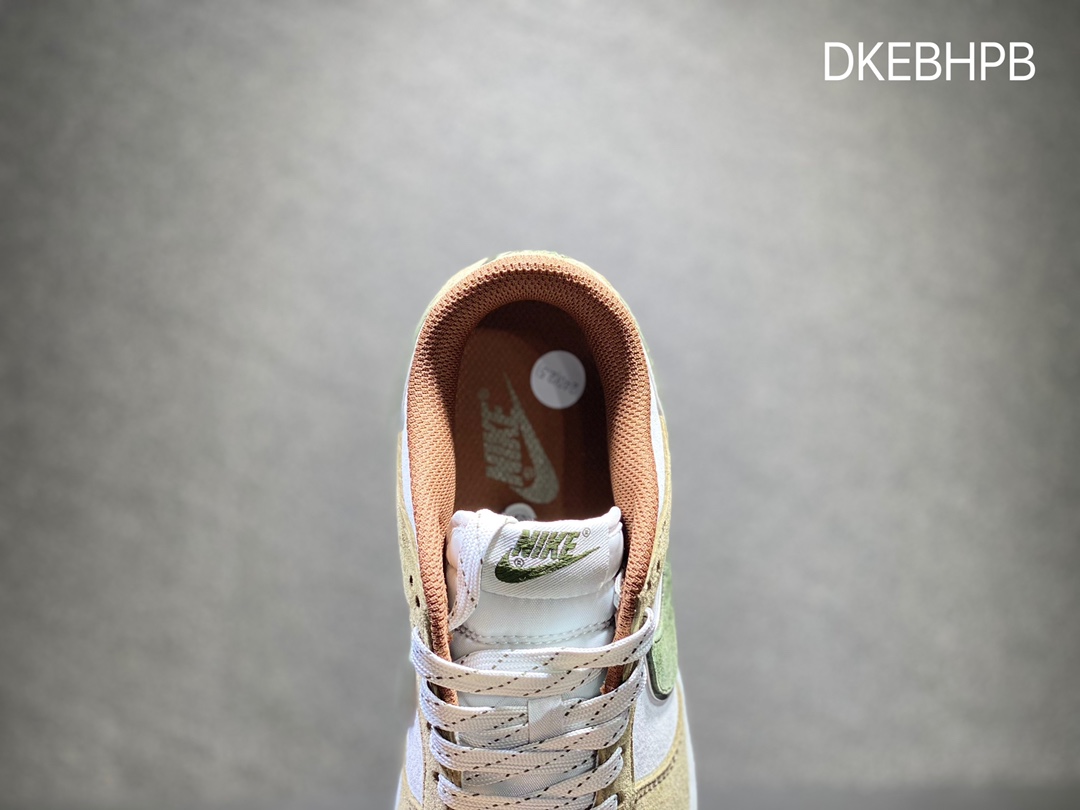 320 Nike SB dunk Low 低帮休闲运动滑板板鞋 FF0918-016