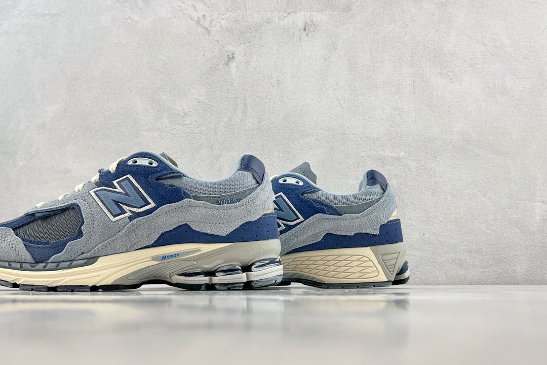 New Balance 2002R evergreen floral blue M2002RDI