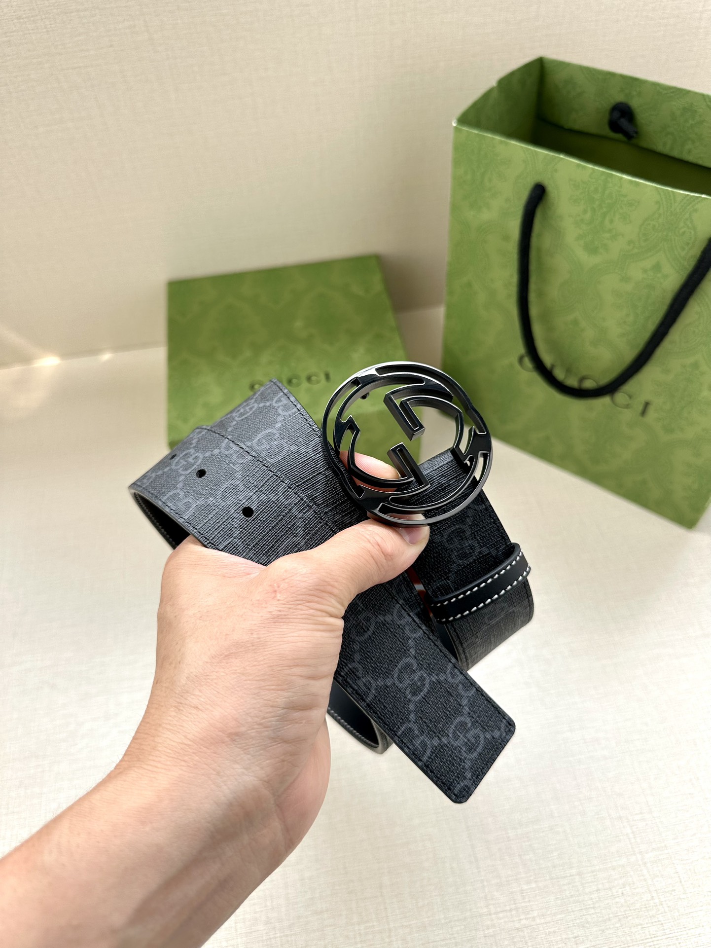 Gucci Style Black Leather Men's Belts Lookbook Reference image 2