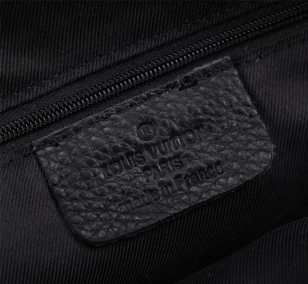 🌹 LOUIS VUITTON(路易威登)🆕高级定制 男士斜挎包系列 官网代购 顶级品质,可专柜对比。顶