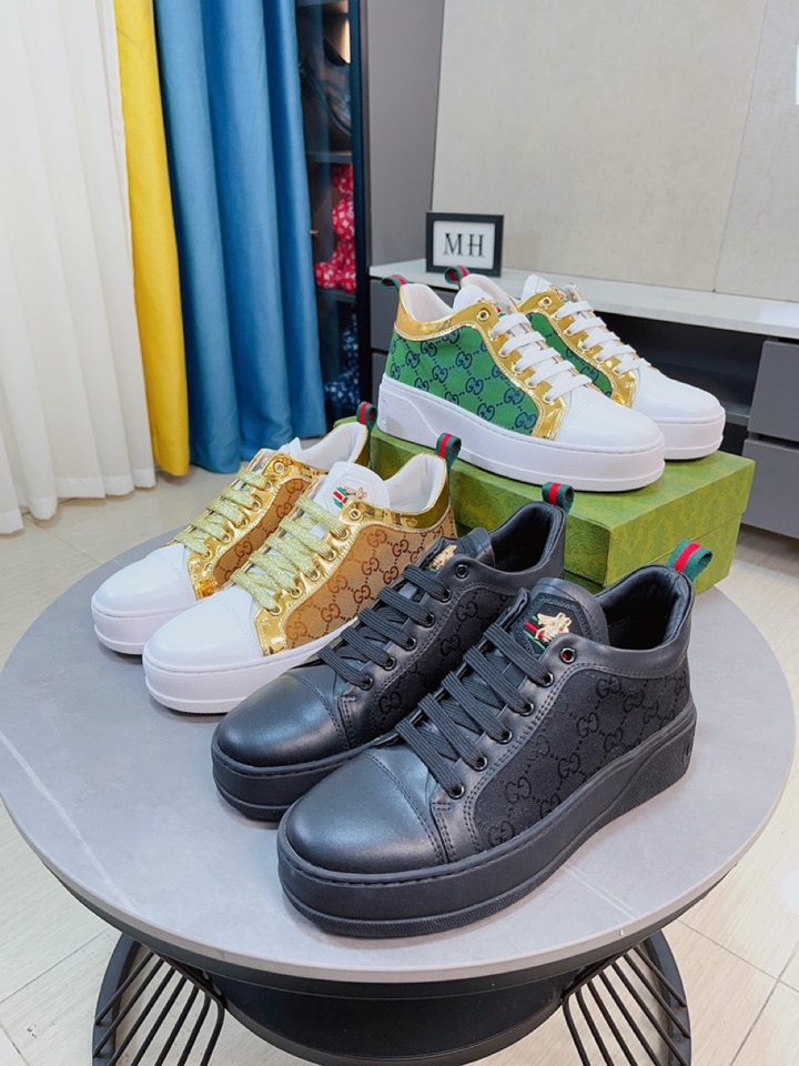 I5 Gucci  古奇 男鞋高端品牌，最新時尚休闲男鞋，潮流百搭之款，轻松运动风，鞋面意大利进口头层牛皮布料拼接搭配 真皮内里 加超精细做工。原版个性时尚橡胶耐磨大底，上脚轻巧舒适，码数38-44